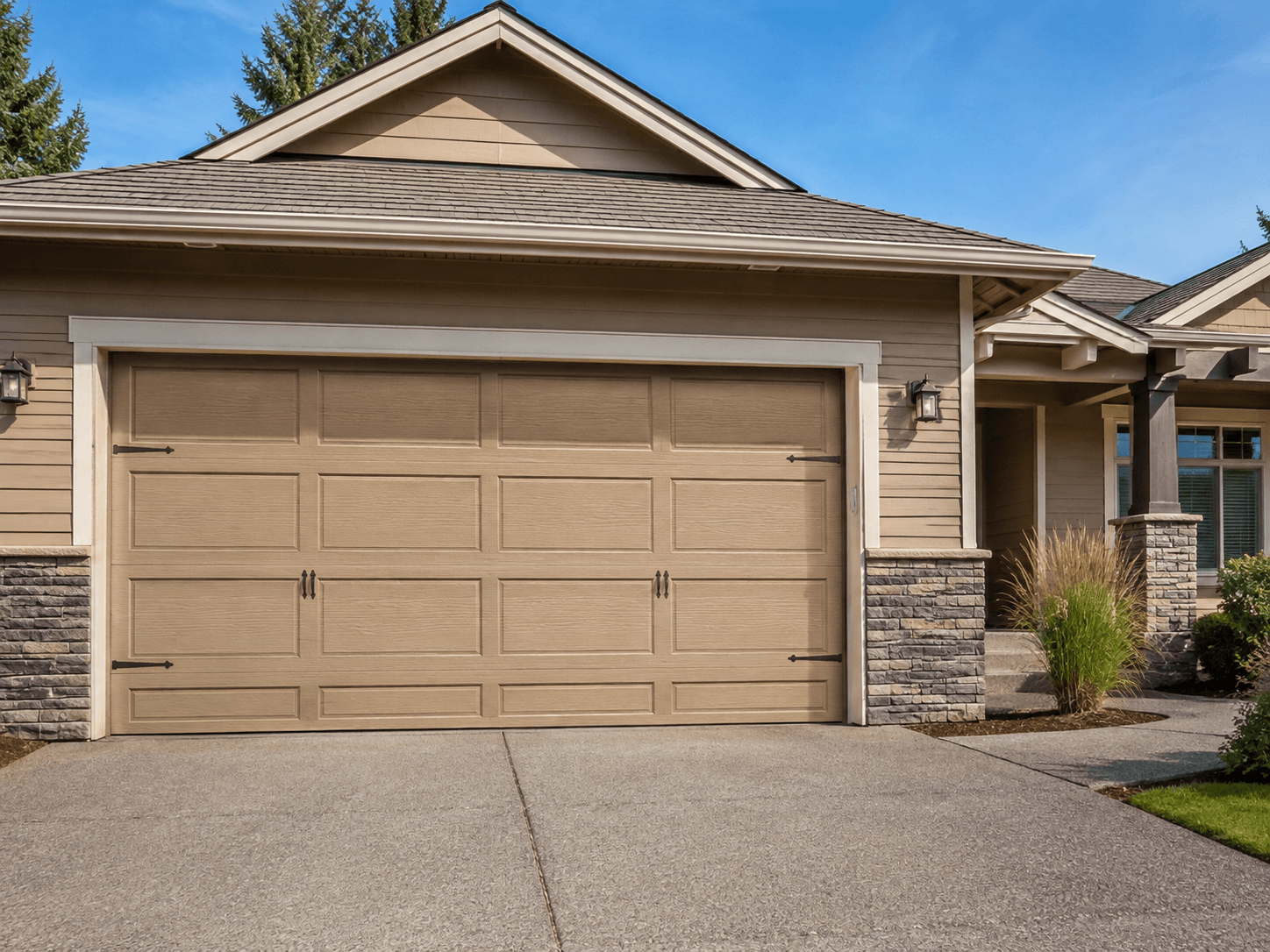 Amarr Oak Summit carriage house garage door on a Spokane home